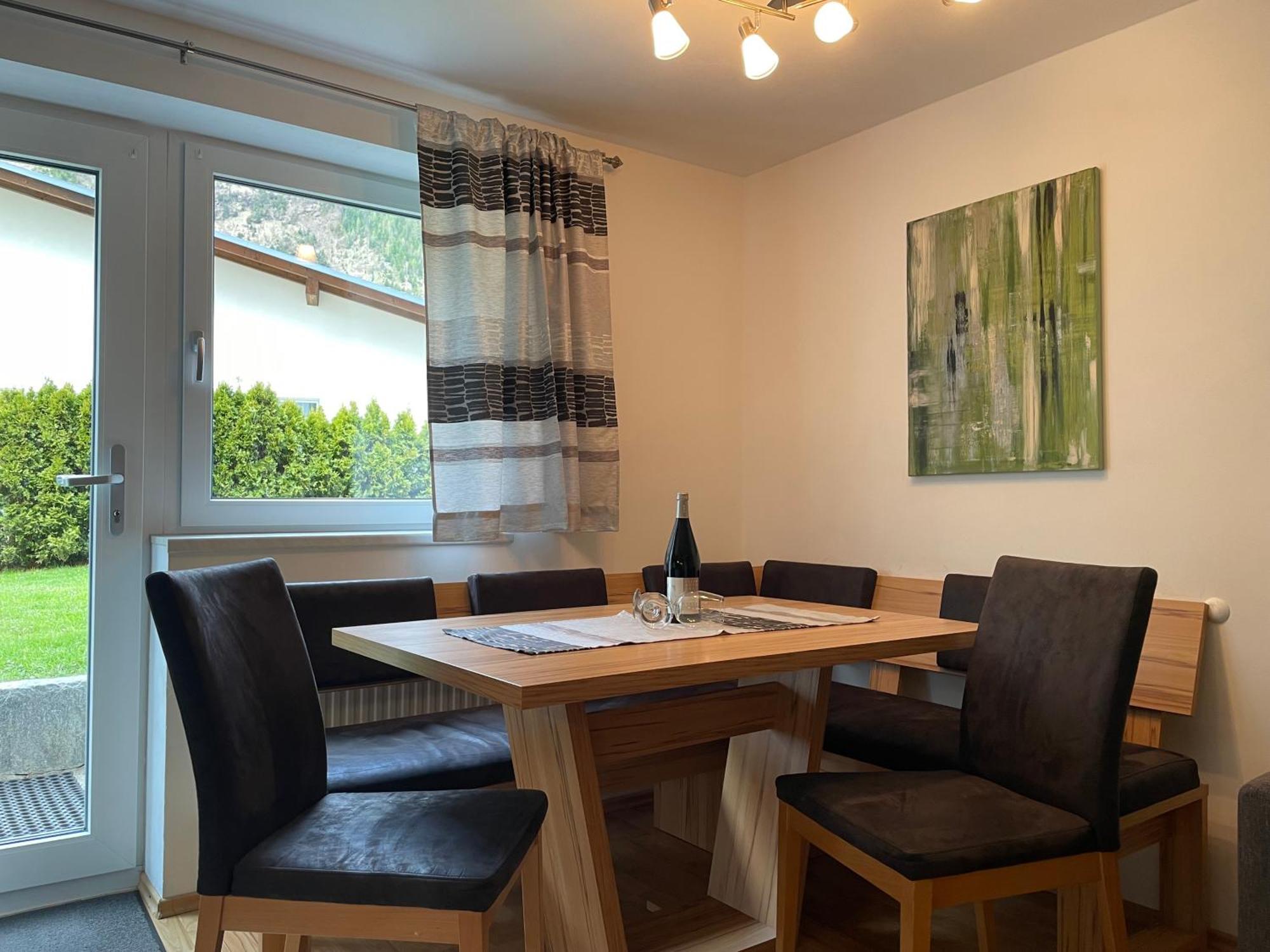 Ferienwohnung Bergspitz 皮茨河谷圣莱昂哈德 外观 照片