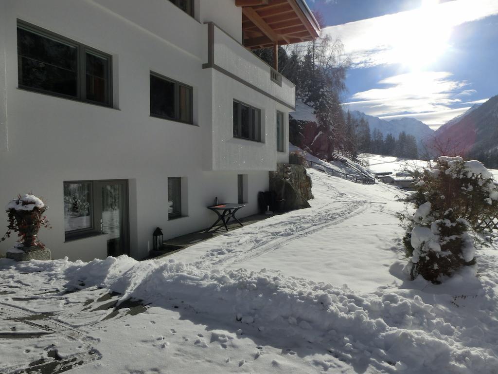 Ferienwohnung Bergspitz 皮茨河谷圣莱昂哈德 外观 照片