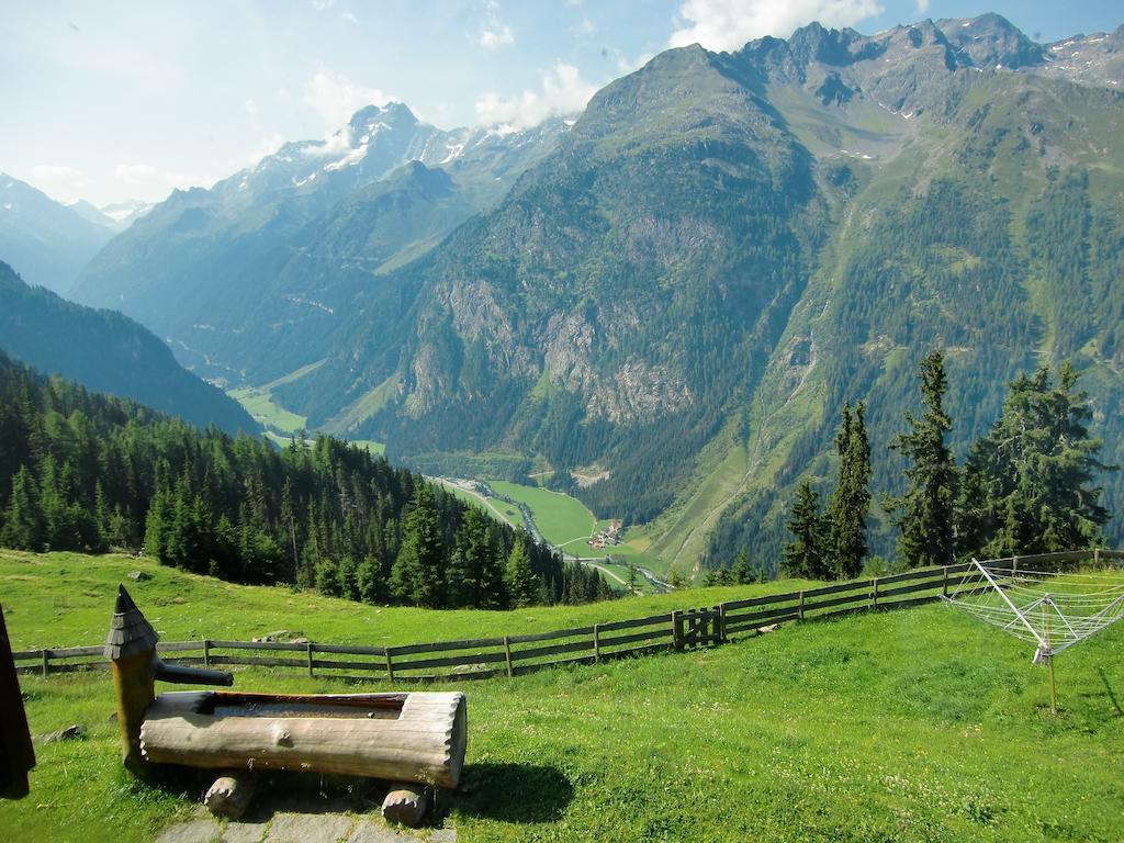 Ferienwohnung Bergspitz 皮茨河谷圣莱昂哈德 外观 照片