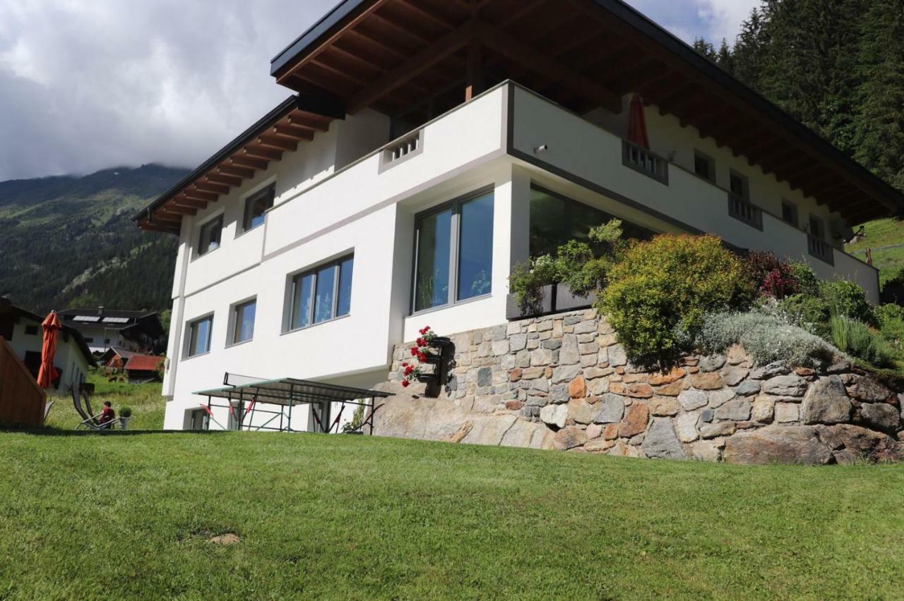 Ferienwohnung Bergspitz 皮茨河谷圣莱昂哈德 外观 照片