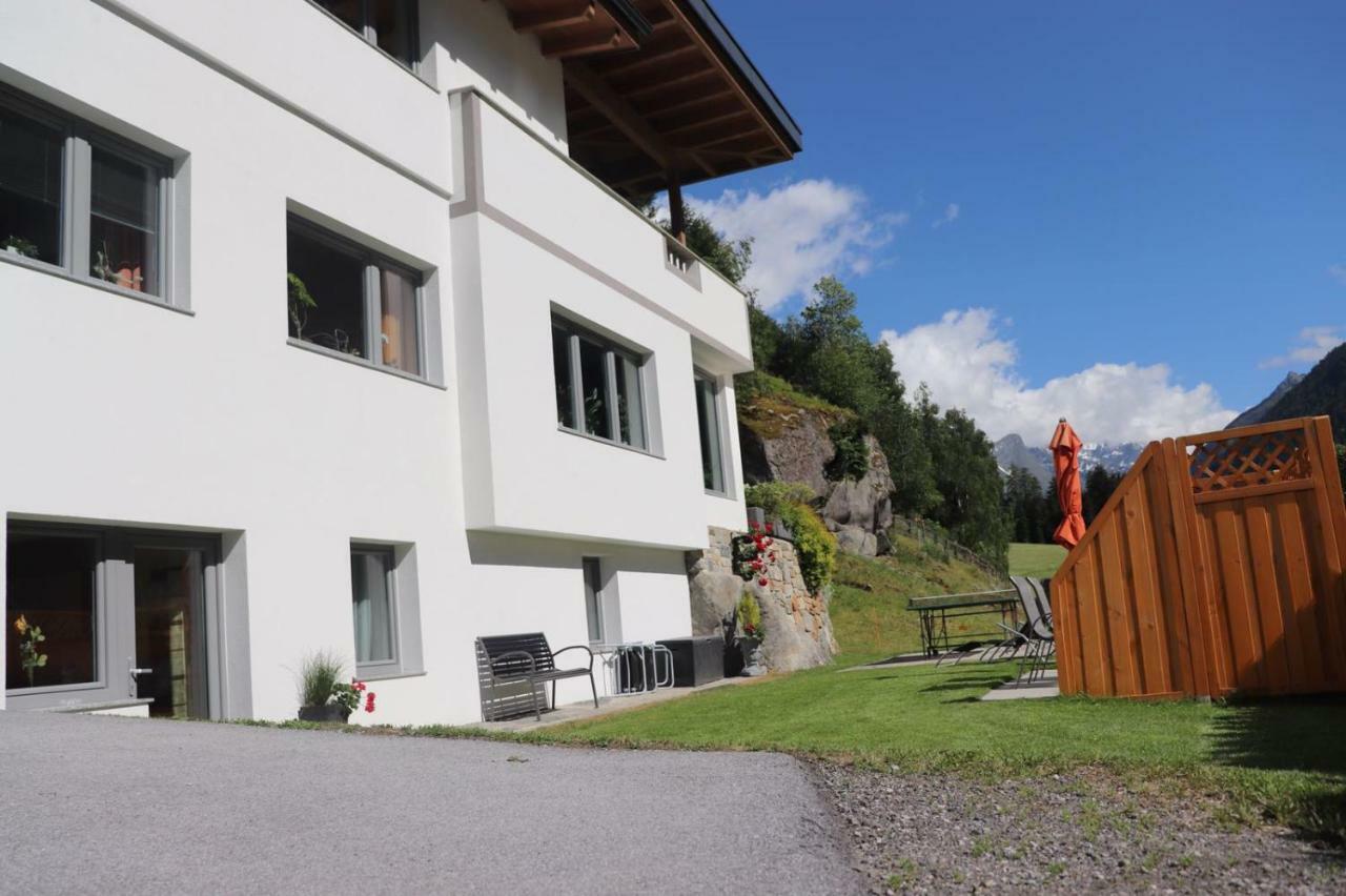 Ferienwohnung Bergspitz 皮茨河谷圣莱昂哈德 外观 照片